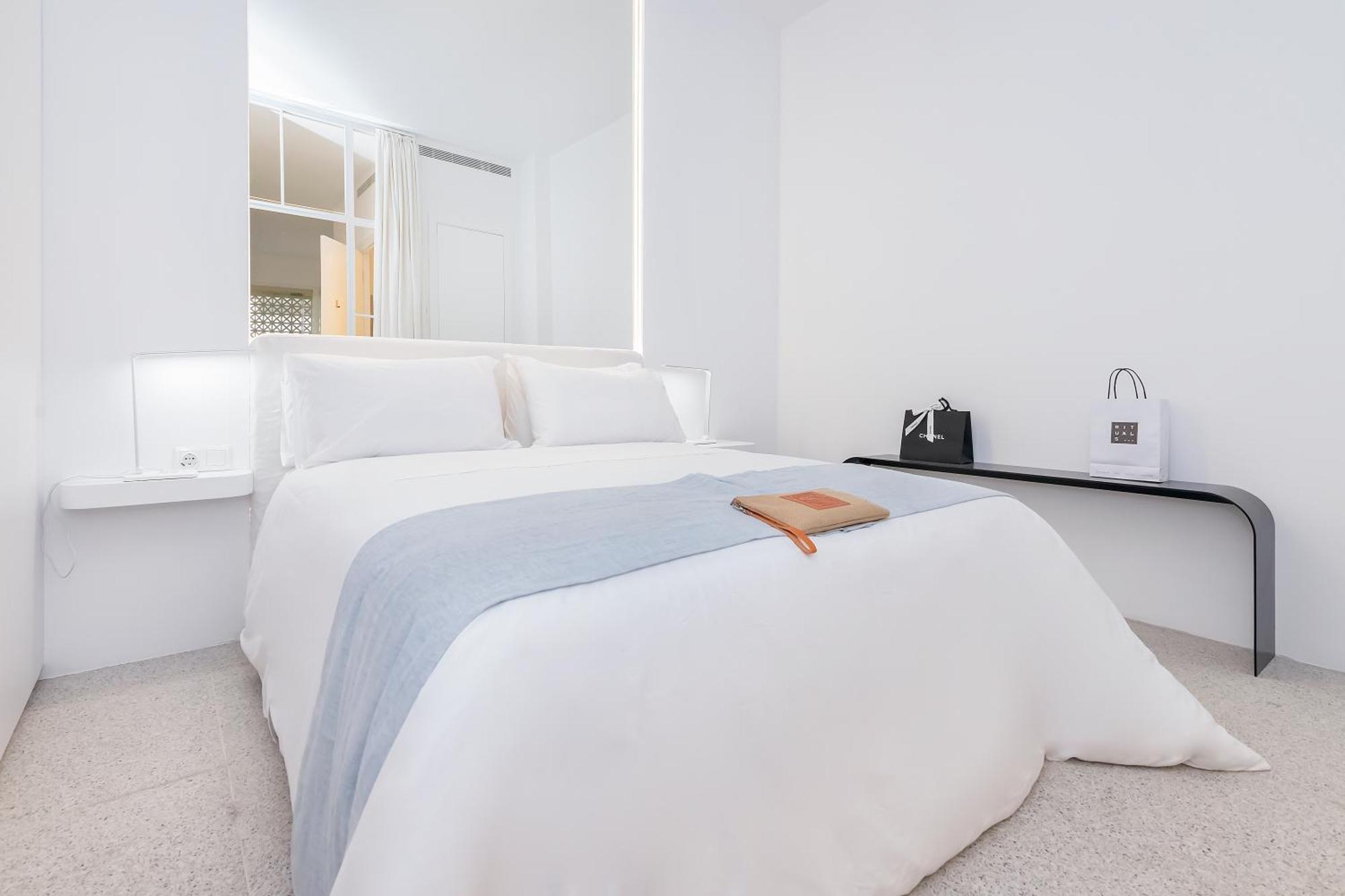 Bhost - Lumiere Suites Кордова Экстерьер фото